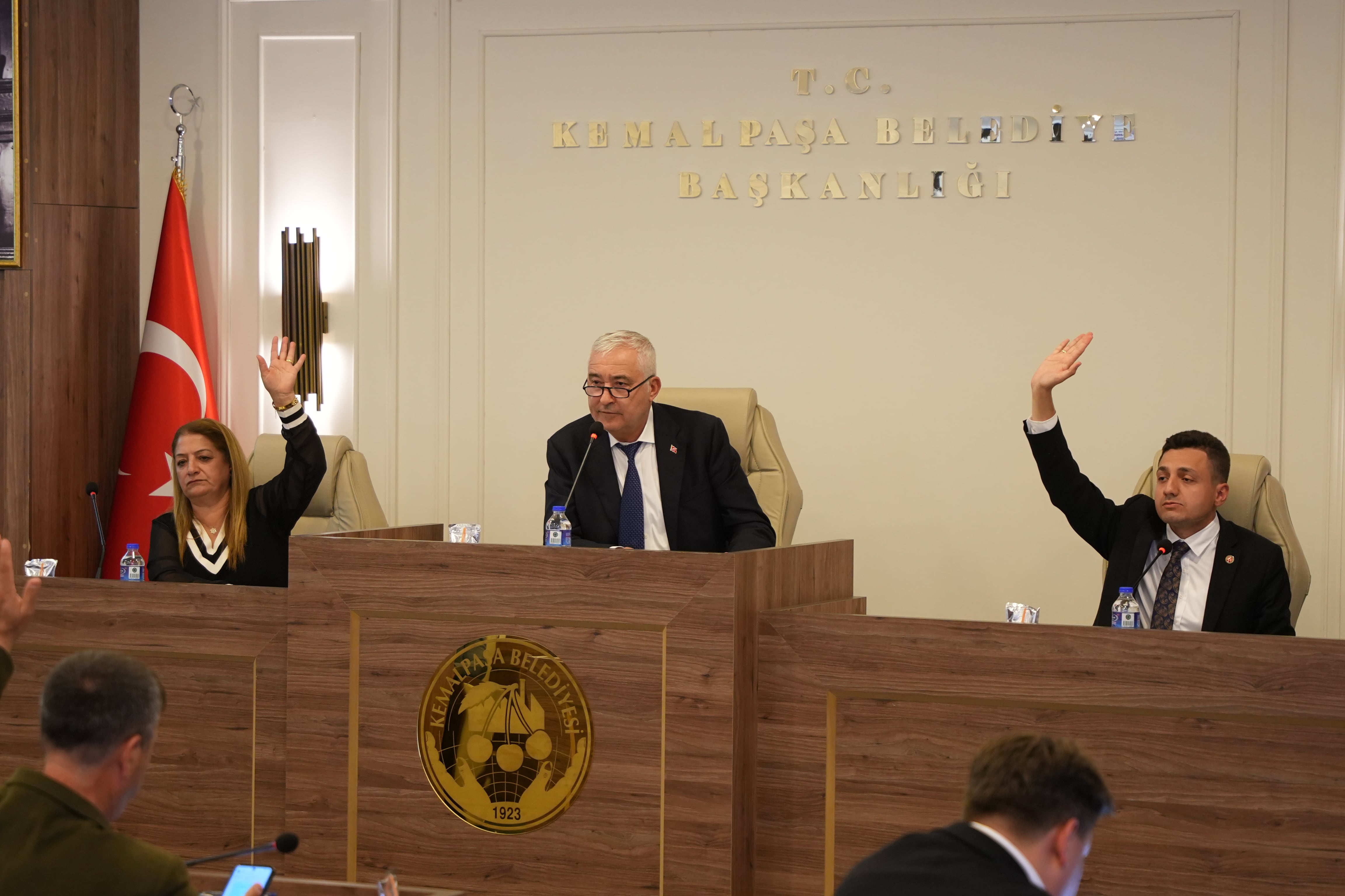 Kemalpaşa Belediyesi’nin 2026 Bütçesi Onaylandı (3)