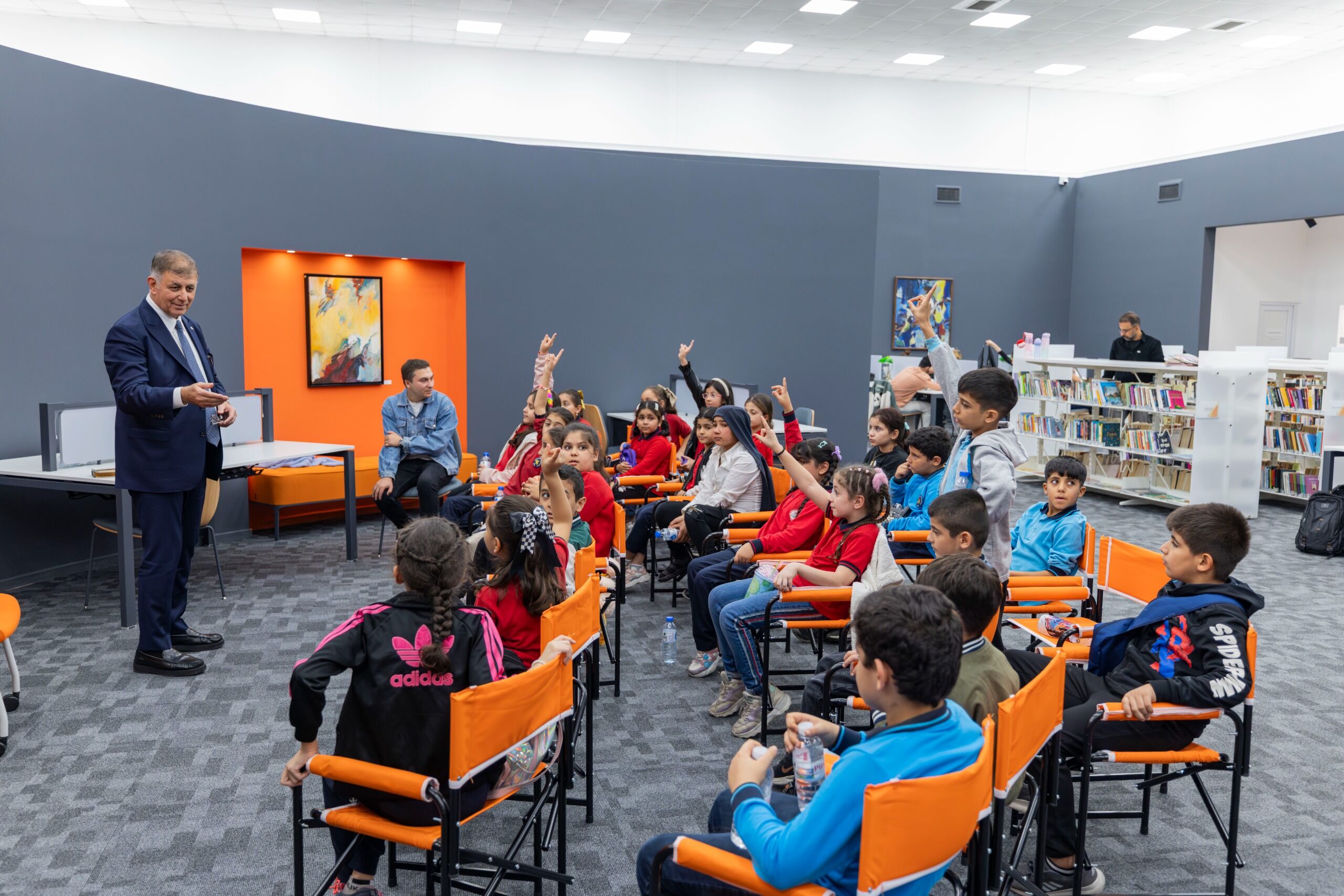 Kültürpark’ta Masalsı Gün Cemil Tugay Ve Minikler Bir Arada (3)