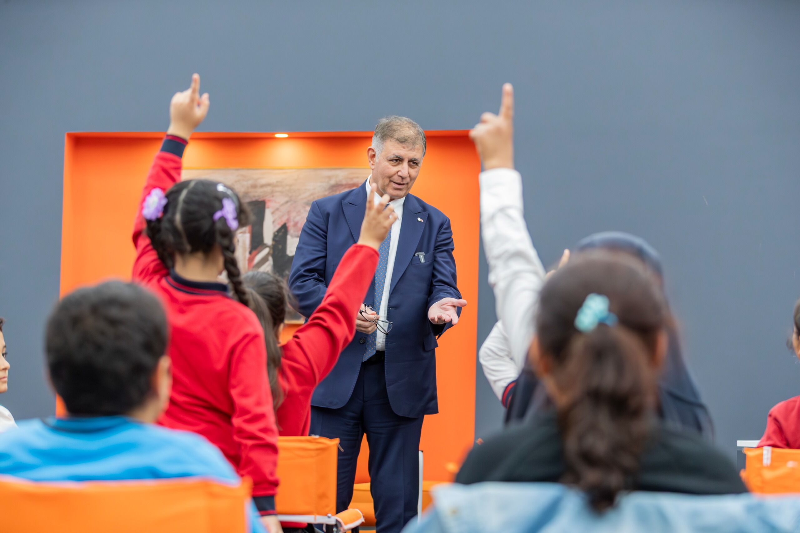 Kültürpark’ta Masalsı Gün Cemil Tugay Ve Minikler Bir Arada (9)