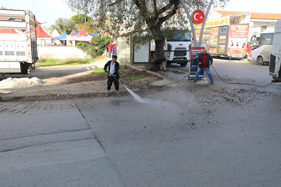 Menderes’te Göz Kamaştıran Temizlik (1)