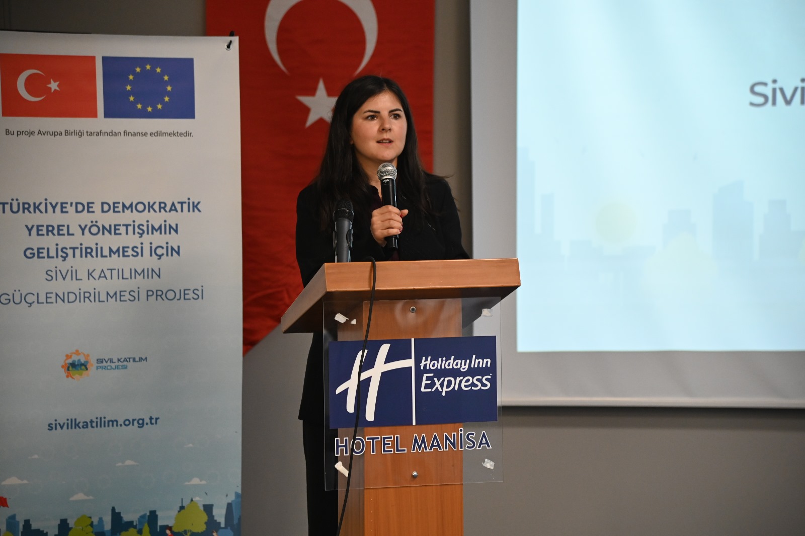 Nanisa’da Yerel Yönetişim Güçlendiriliyor (5)