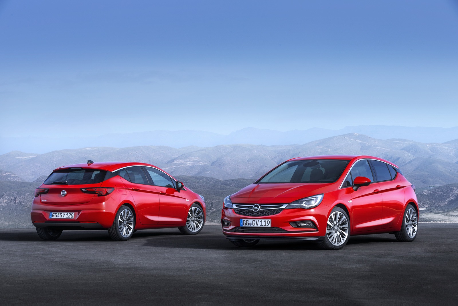 Opel Astra (2018–2021 K Jenerasyonu)-1