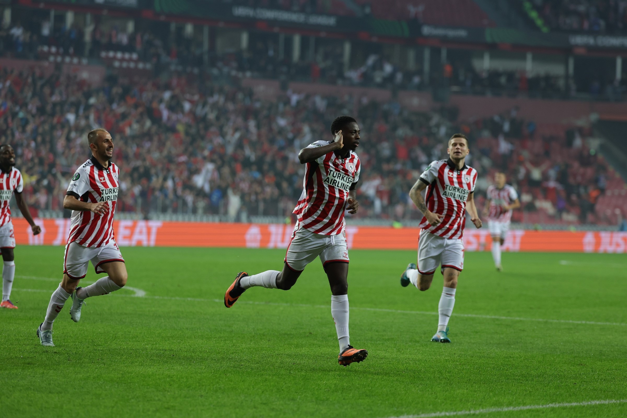 Samsunspor’un Zaferi Ukrayna’da Şok Etkisi Yarattı! (2)