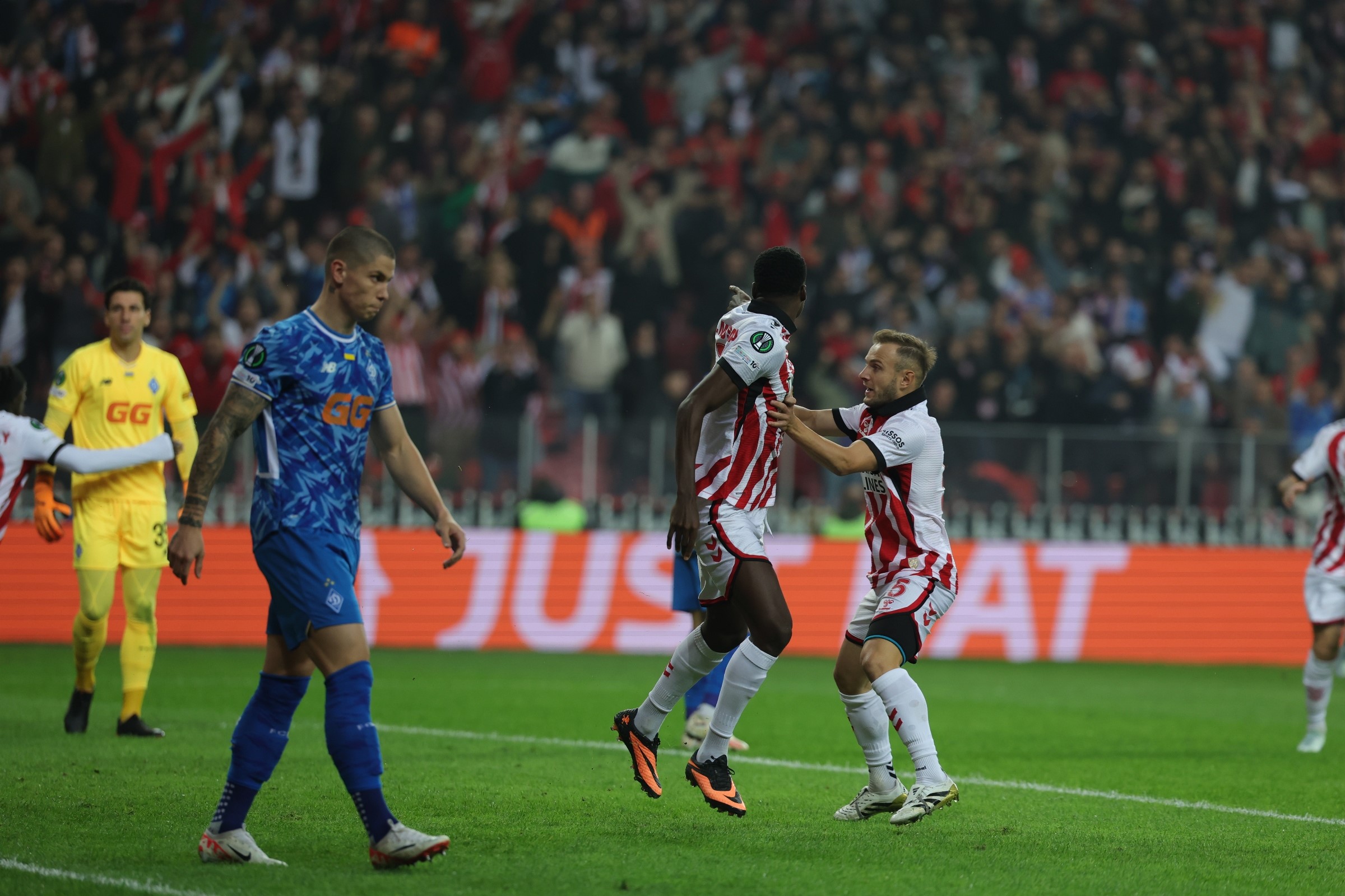 Samsunspor’un Zaferi Ukrayna’da Şok Etkisi Yarattı! (3)