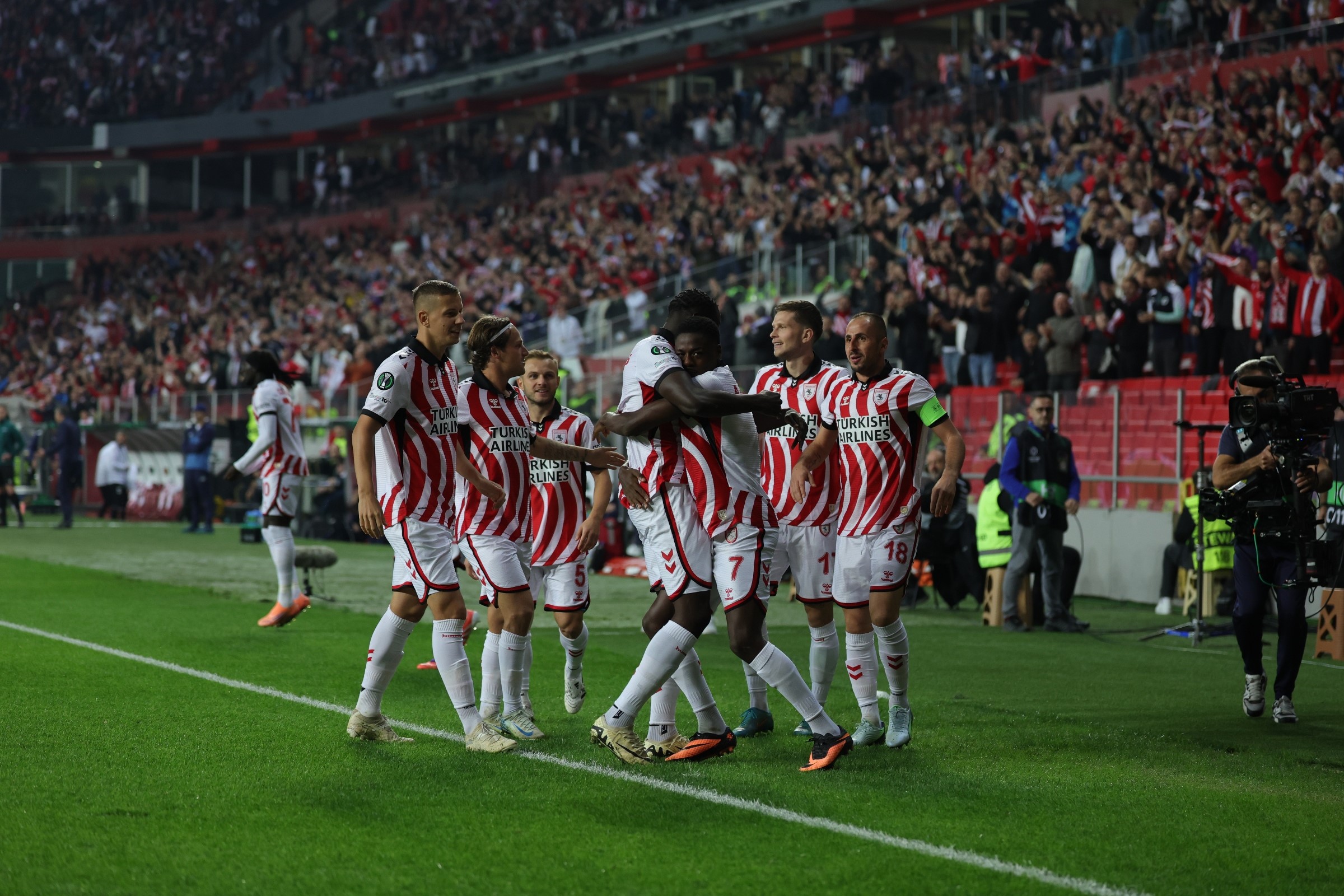 Samsunspor’un Zaferi Ukrayna’da Şok Etkisi Yarattı! (4)