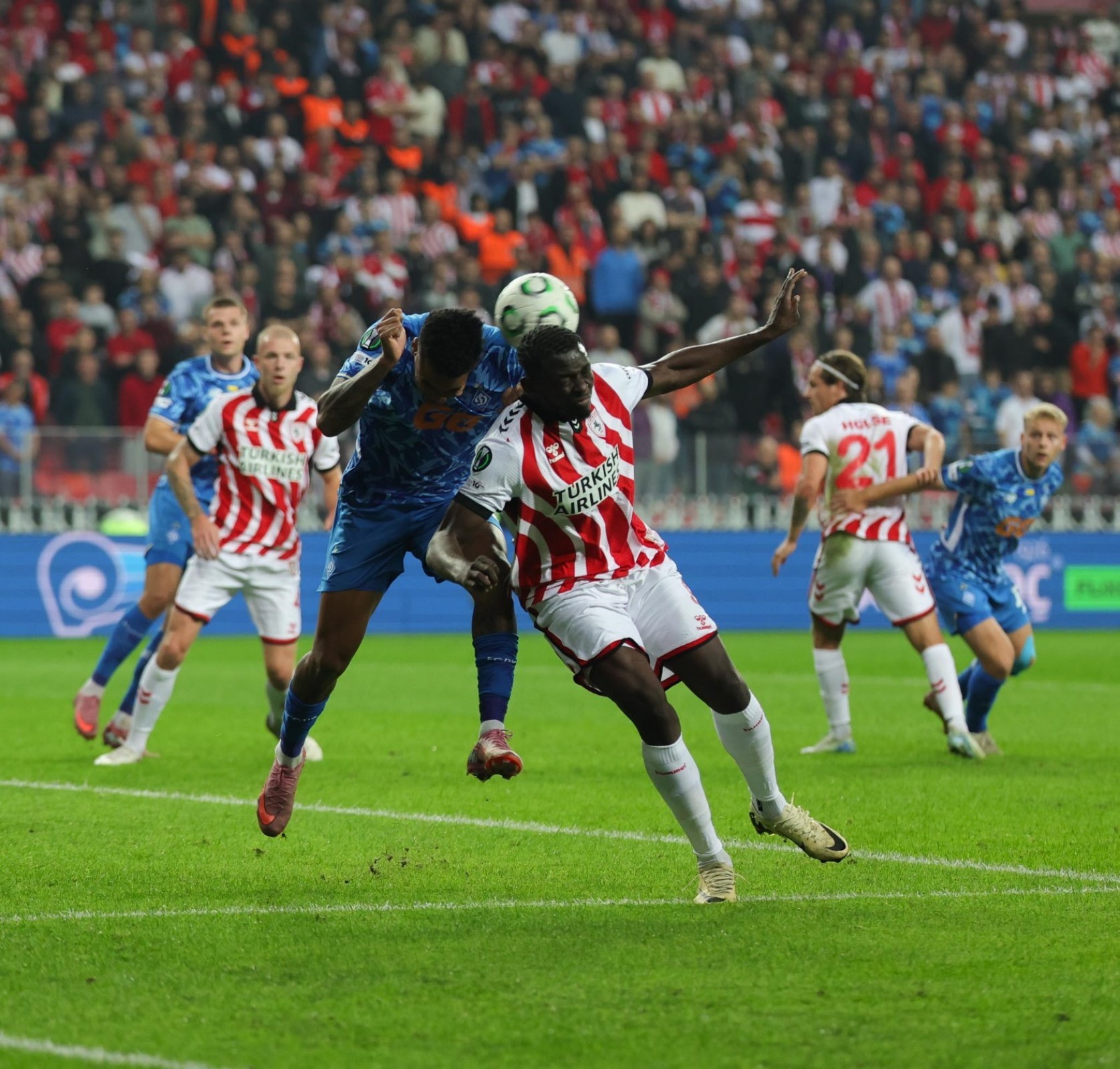 Samsunspor’un Zaferi Ukrayna’da Şok Etkisi Yarattı! (6)