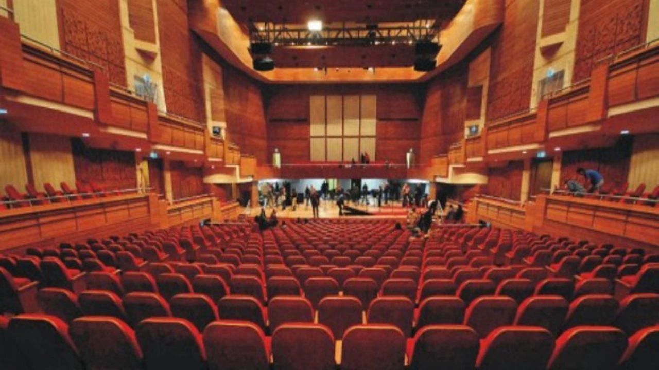 Subatta Ahmet Adnan Saygun Sanat Merkezi Nde Birbirinden Farkli Etkinlikler 176741 News Big