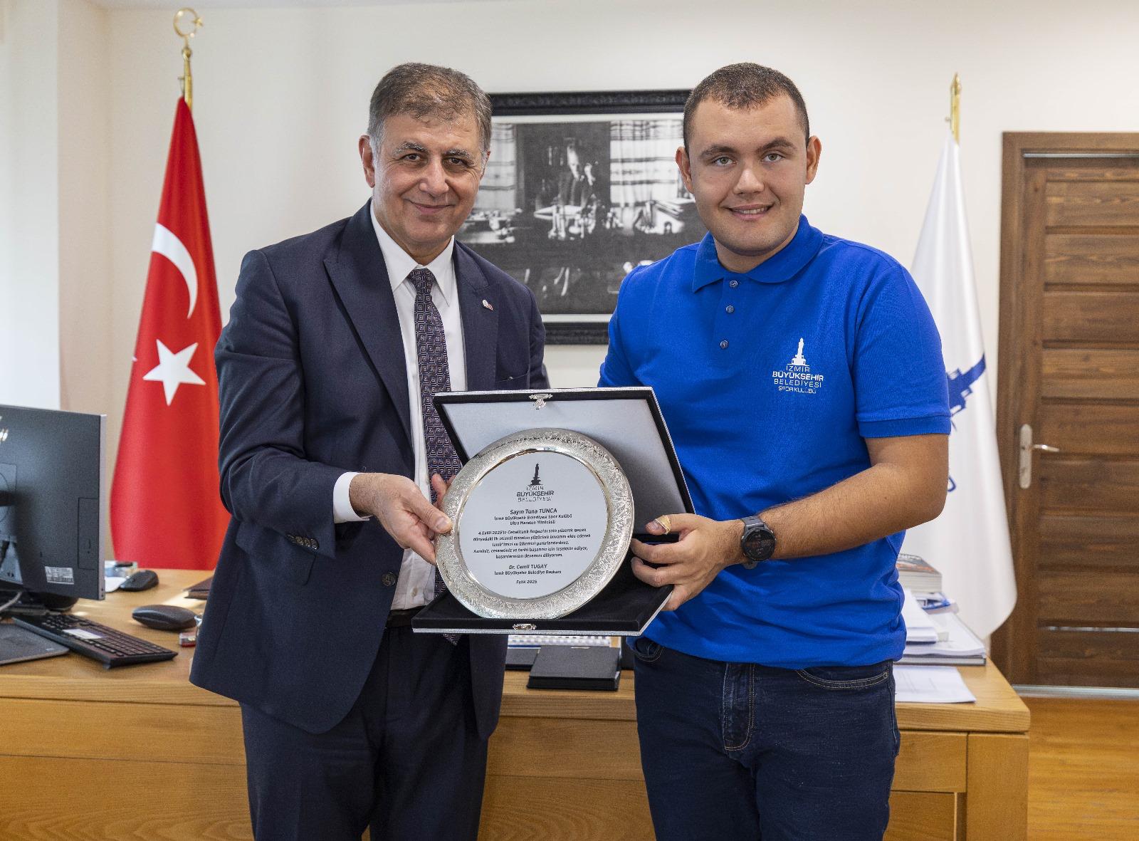 Tarihi Rekorun Sahibi Tuna Tunca, Başkan Tugay’ı Ziyaret Etti (2)