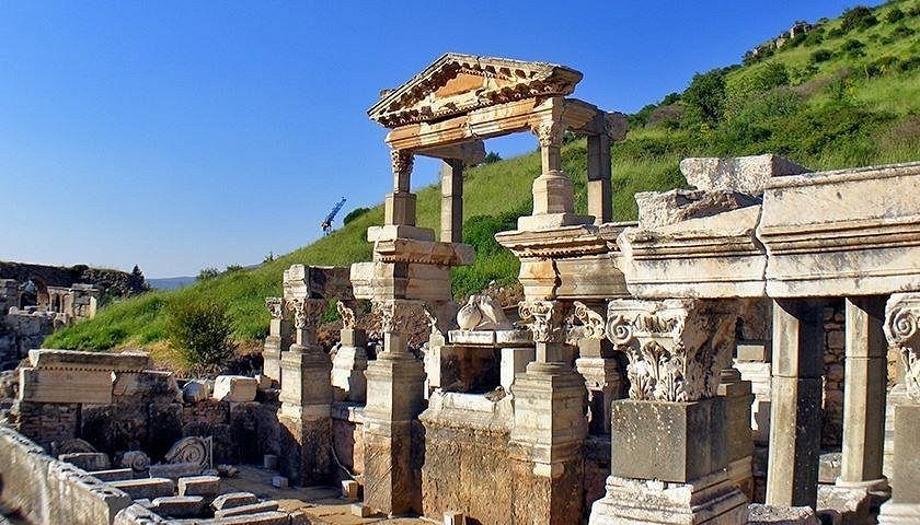 Trajan Çeşmesi 1