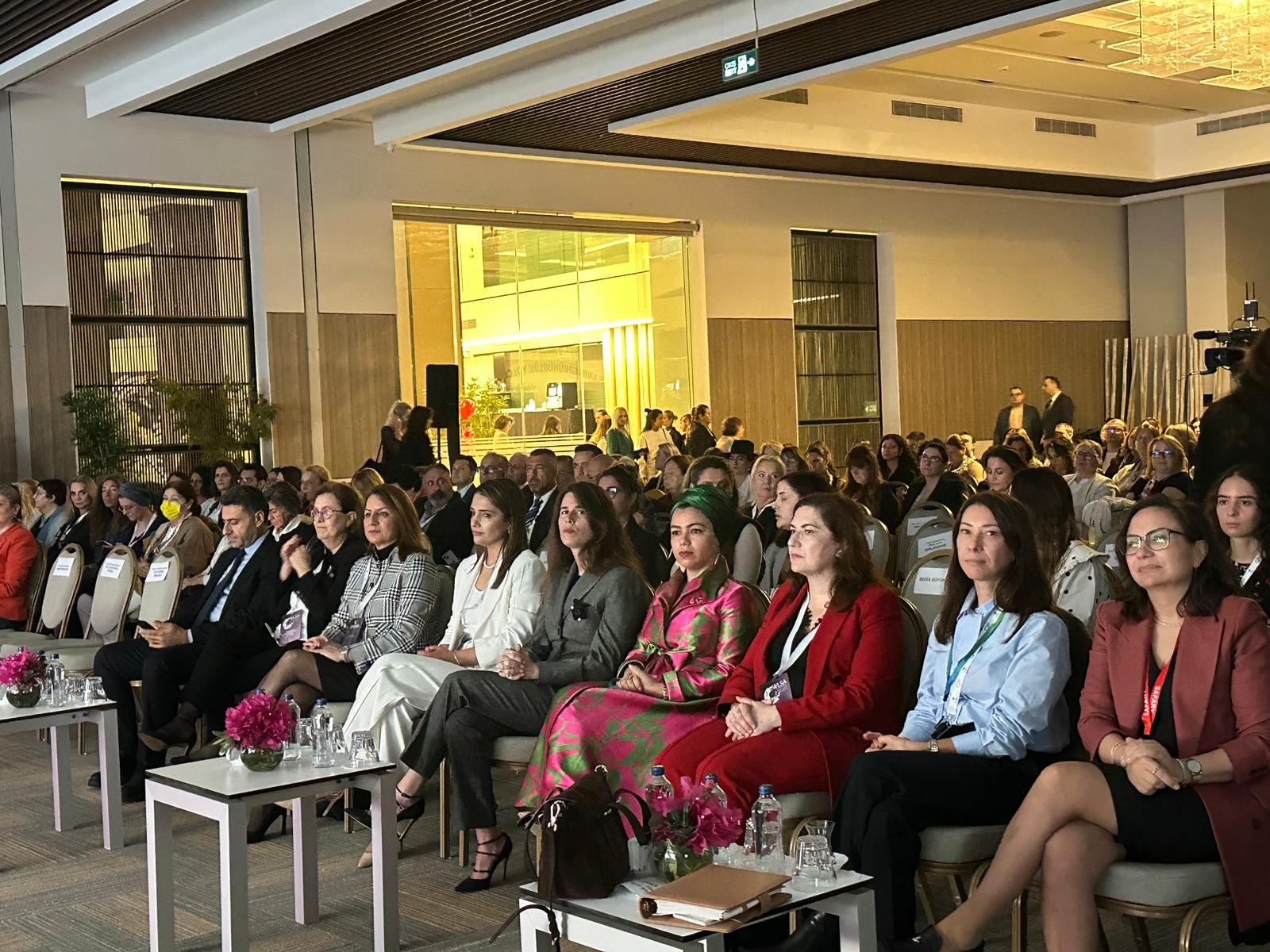 Uluslararası Kadın Liderler Zirvesi Çeşme’de Başladı (4)