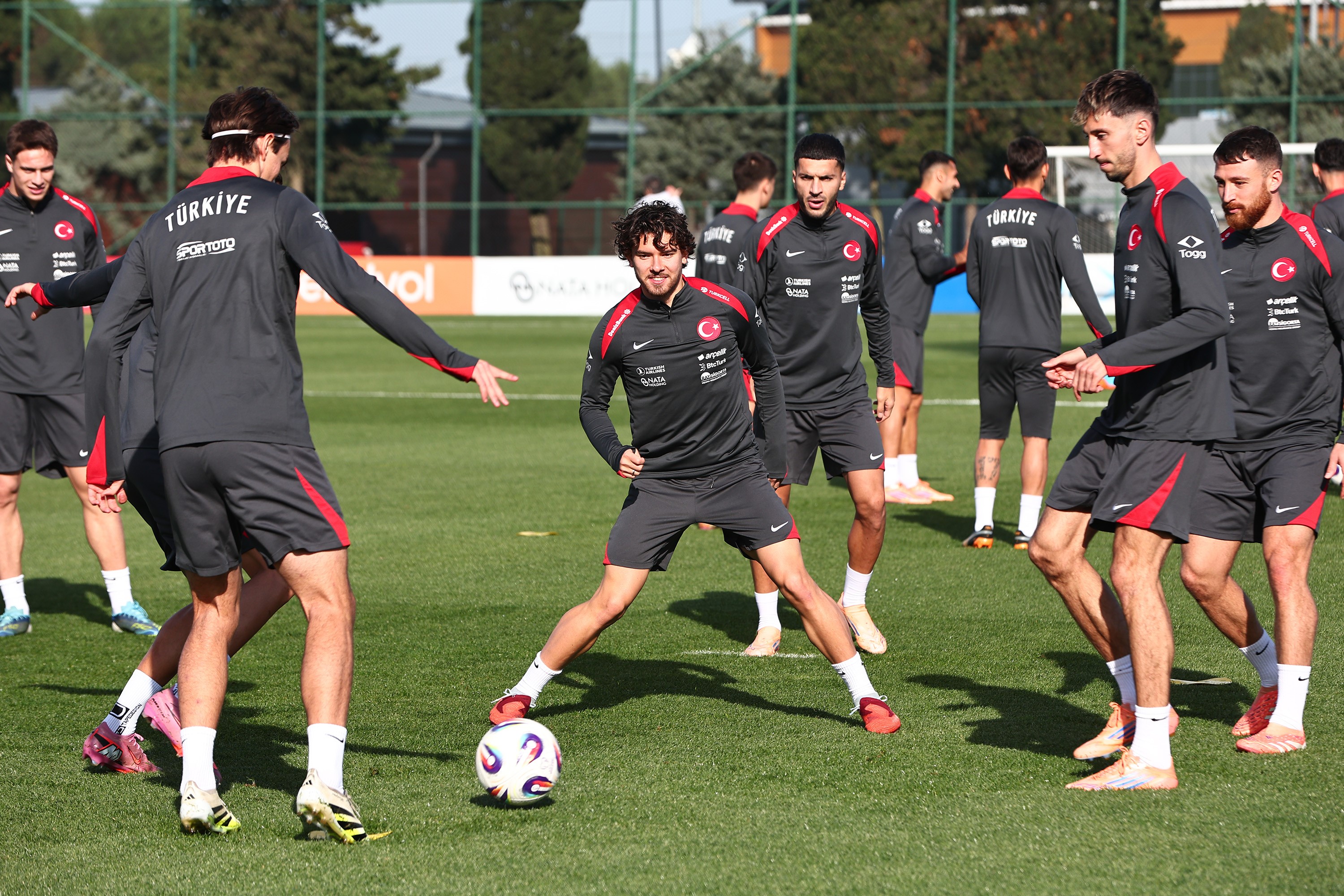 A Milli Takım’da İspanya Maçı Öncesi Büyük Kadro Değişikliği (4)