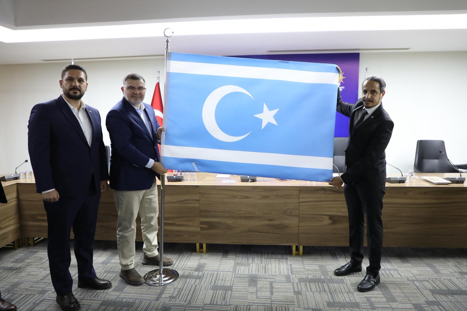 Ak Parti İzmir’de Rozet Töreni Chp’den Ayrılanlar Da Katıldı (3)