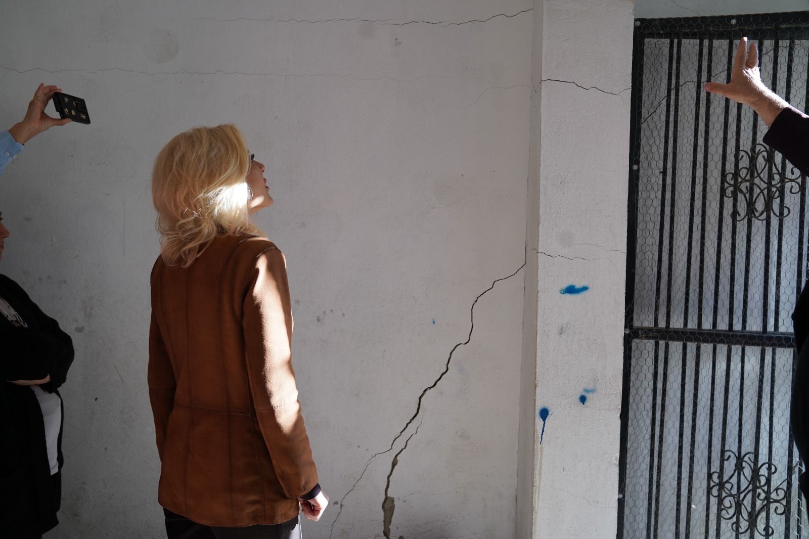 Ak Partili Bursalı'dan İzmir Büyükşehir'e Sert Uyarı 'Atamer Mahallesi Çöküyor' (4)