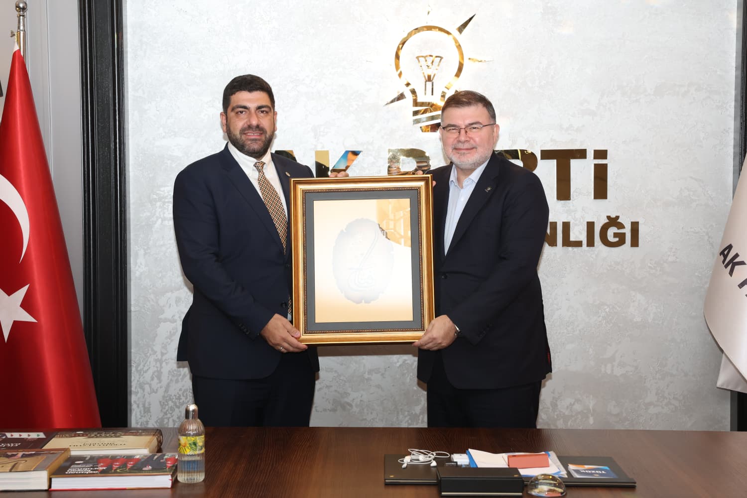 Ak Parti’nin Iki Güçlü Ismi İzmir’de Buluştu Gündem Terörsüz Türkiye (2)