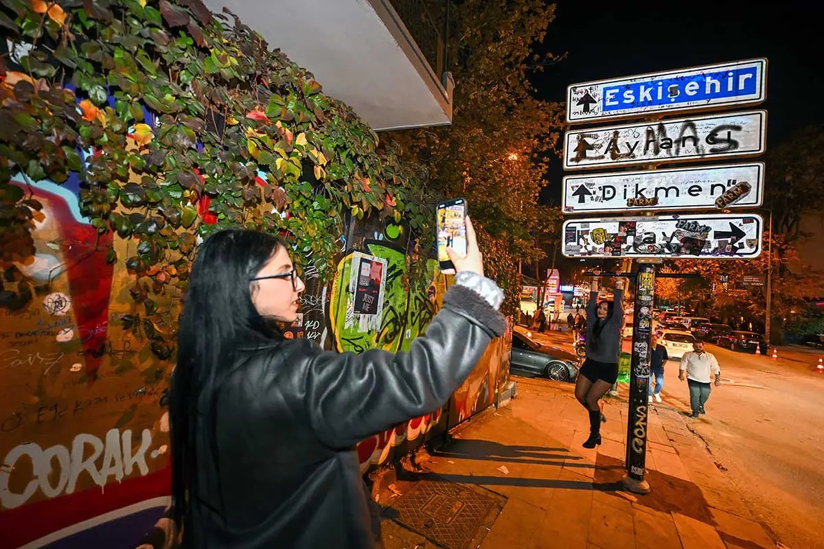 Ankara Kızılay Tabelası Neden Viral Oldu Kızılay Tabelası Nerede (2)