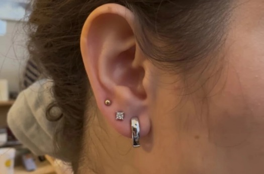 Artık Sağlık Takibi Kulaklarınızda Lumia 2 Akıllı Küpeler Tanıtıldı! (1)