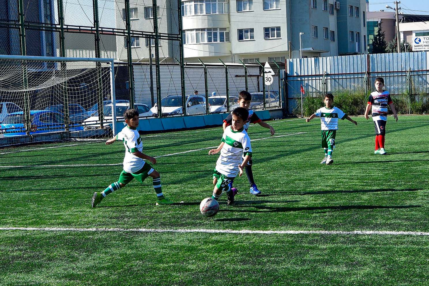 Atatürk, Bornova’daki Özel Turnuva Ile Anıldı Minikler 10 Kasım Için Sahaya Çıktı (3)