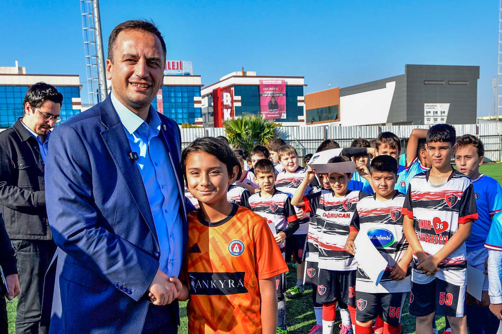 Atatürk, Bornova’daki Özel Turnuva Ile Anıldı Minikler 10 Kasım Için Sahaya Çıktı (8)