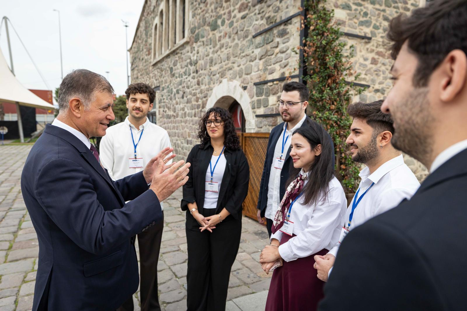 Başkan Tugay İzmir’i Yeşil Dönüşümün Lideri Yapalım (7)