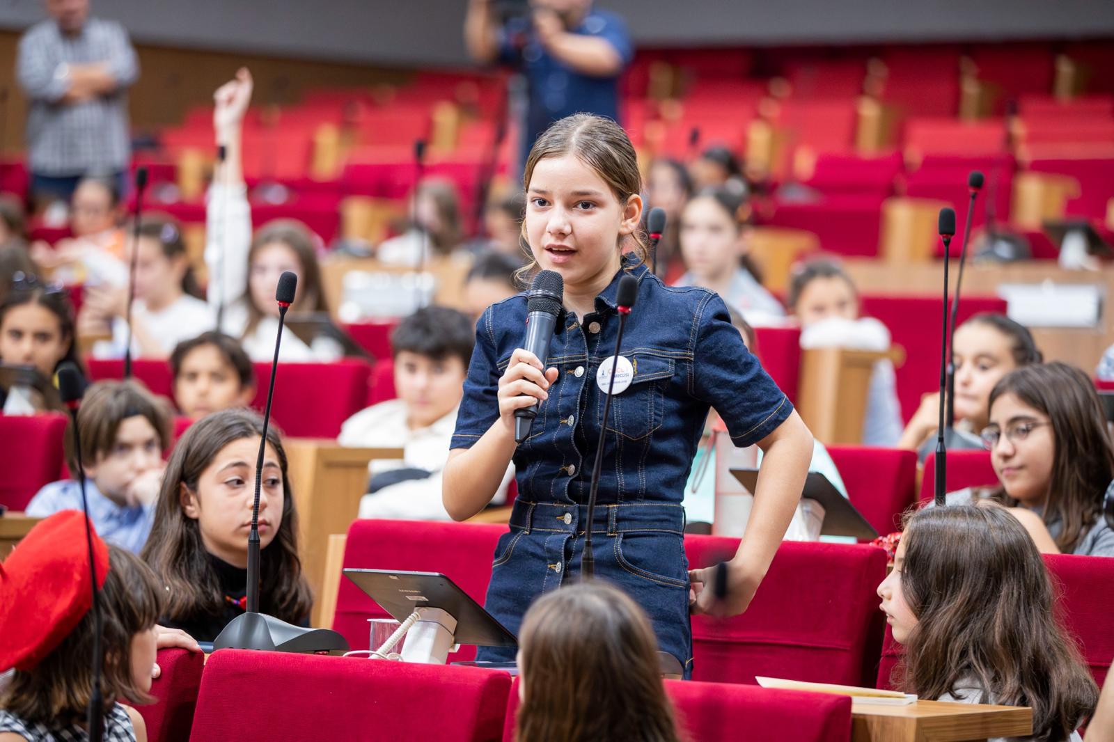 Başkan Tugay 'Söz Çocukta, Geleceği Onlar Kuracak' (13)