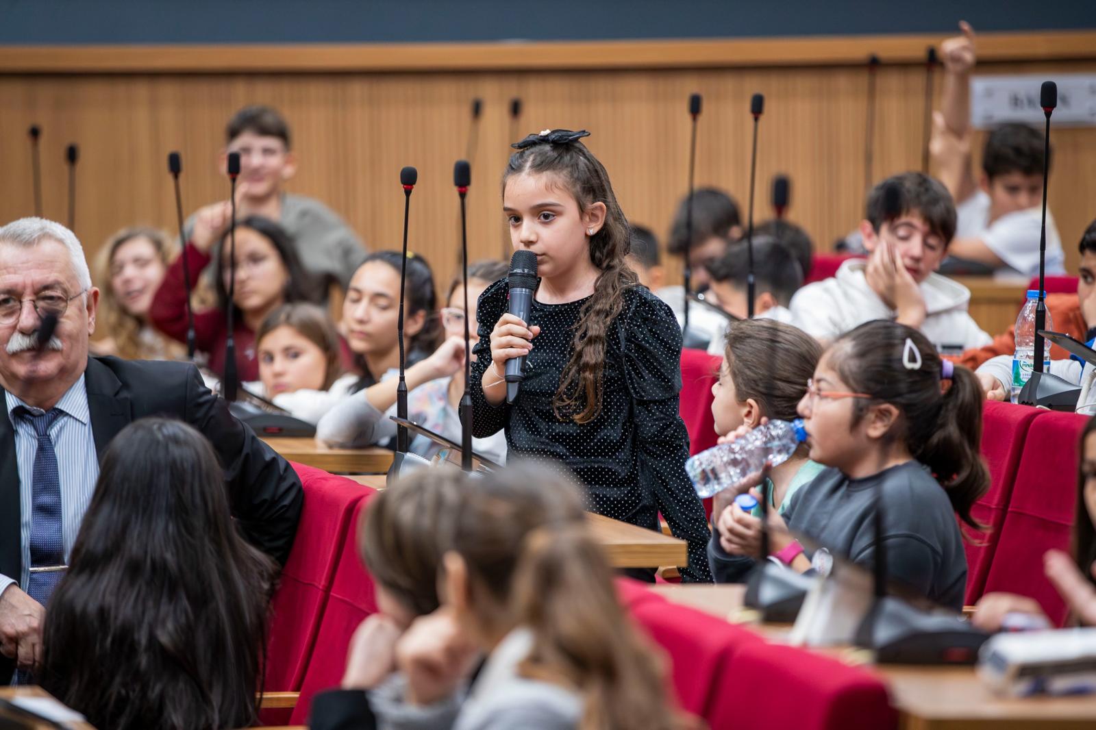 Başkan Tugay 'Söz Çocukta, Geleceği Onlar Kuracak' (14)