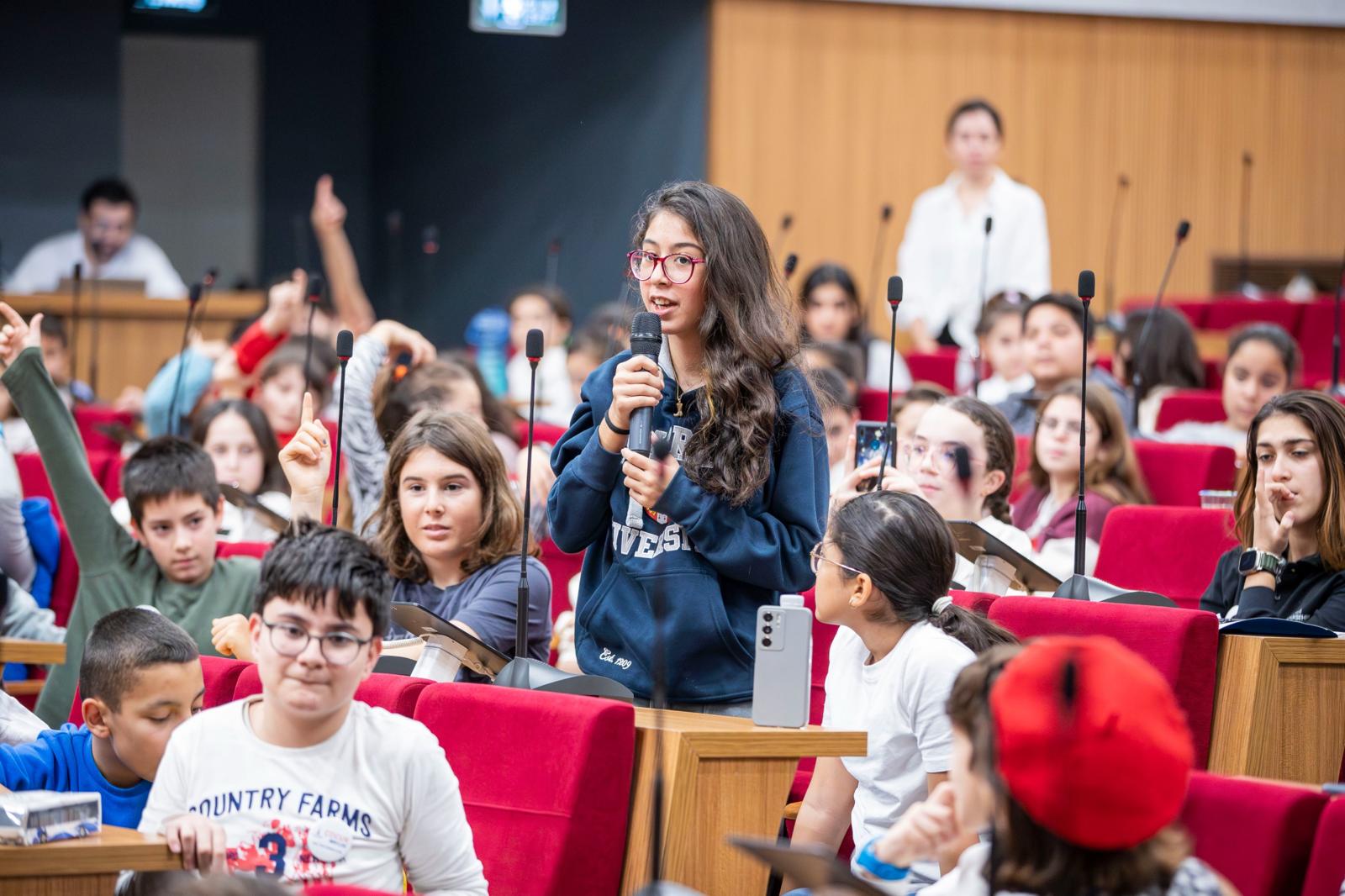 Başkan Tugay 'Söz Çocukta, Geleceği Onlar Kuracak' (9)