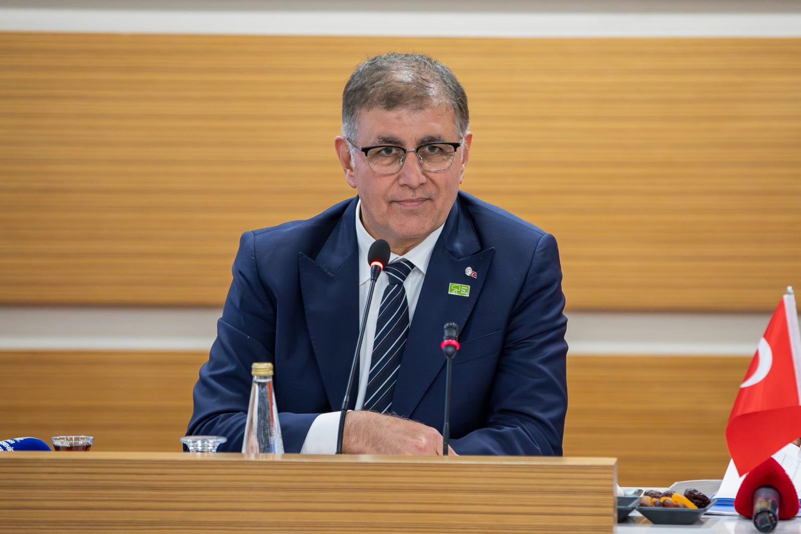 Başkan Tugay’dan 25 Kasım Mesajı Yalnız Değilsiniz (1)