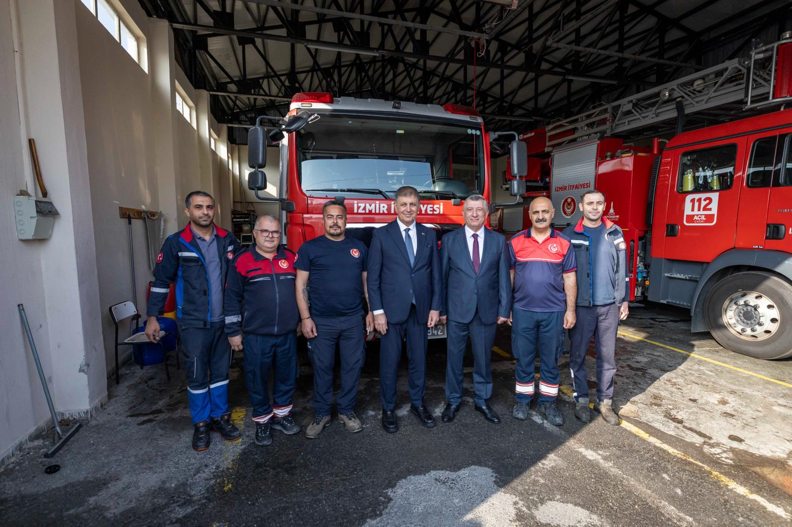 Başkan Tugay’dan Güzelbahçe’ye Mesaj 'Tek Amacımız Insanların Mutlu Olması' (3)