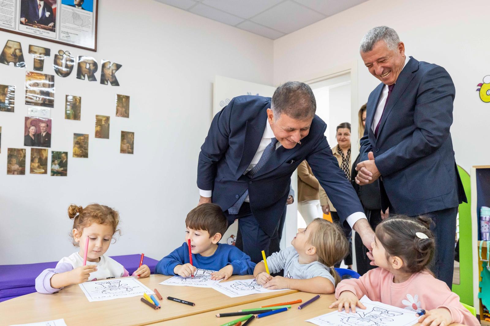 Başkan Tugay’dan Güzelbahçe’ye Mesaj 'Tek Amacımız Insanların Mutlu Olması' (9)