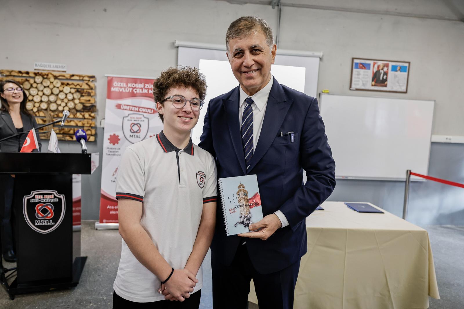 Başkan Tugay’dan Türkiye’ye Örnek Olacak Eğitim Hamlesi (12)