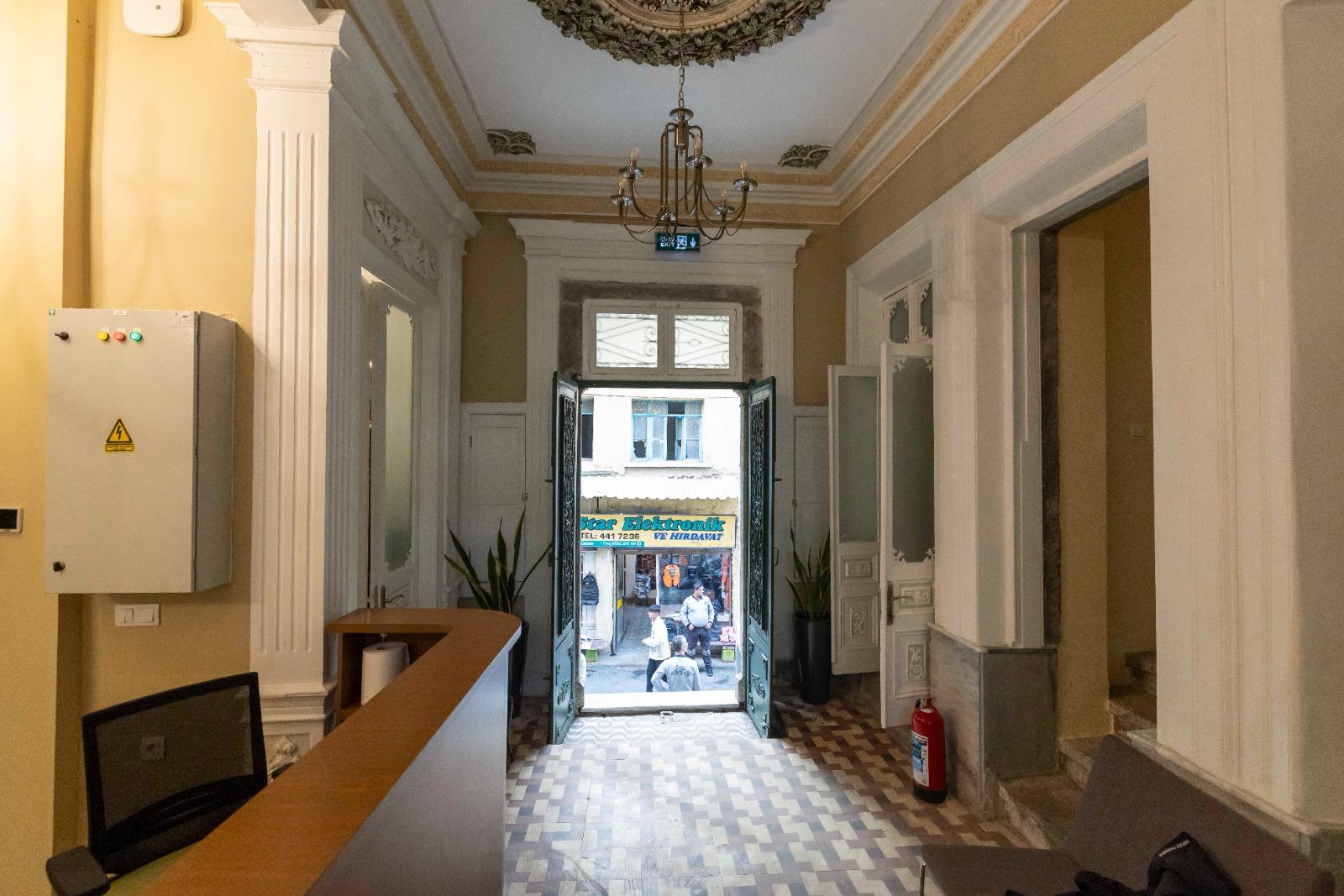 Başkan Tugay’ın Yeni Adresi Neden Ay Yıldızlı Konak Oldu (4)