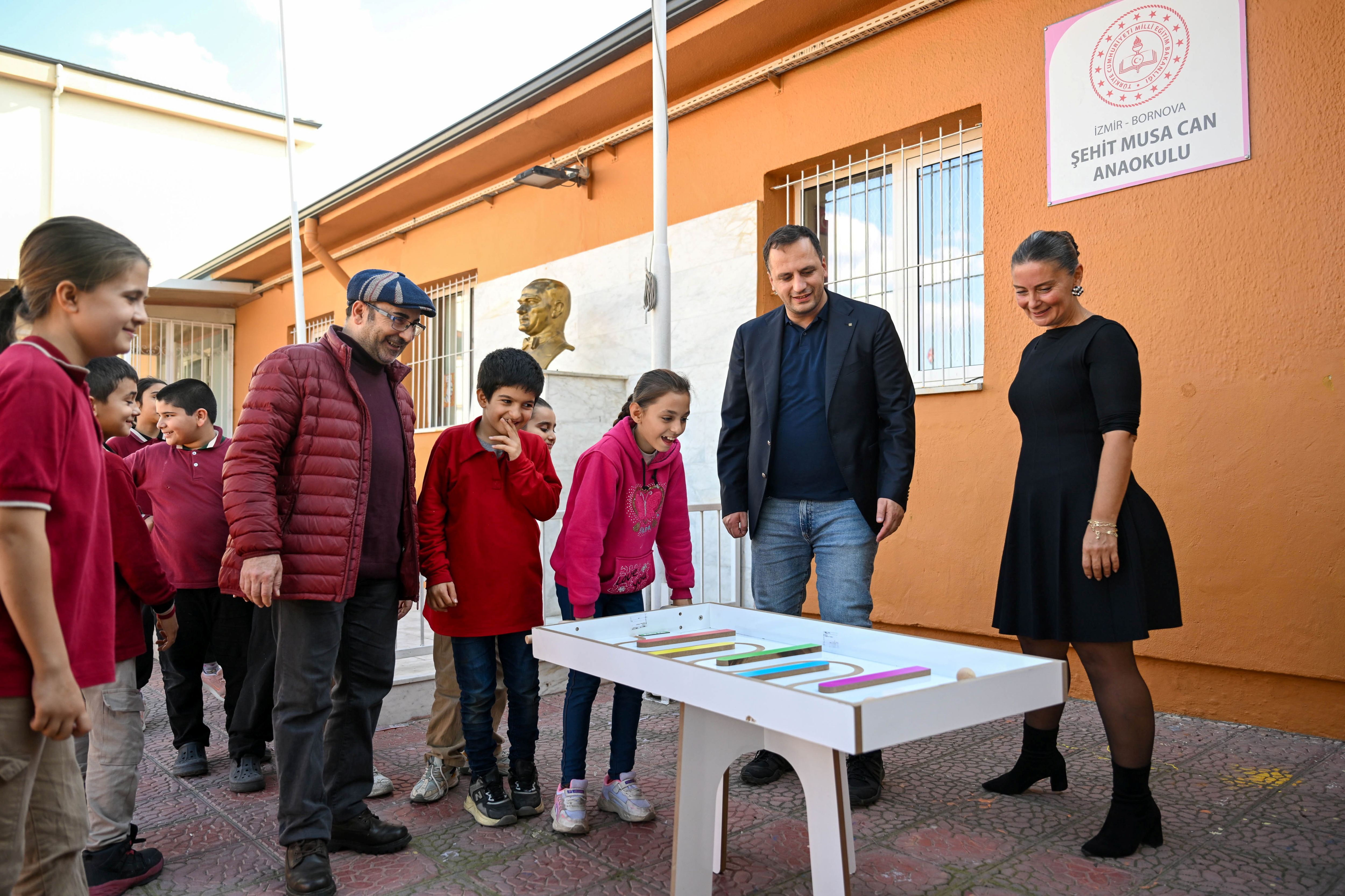 Bornova’da Eğitime Destek Sürüyor (2)