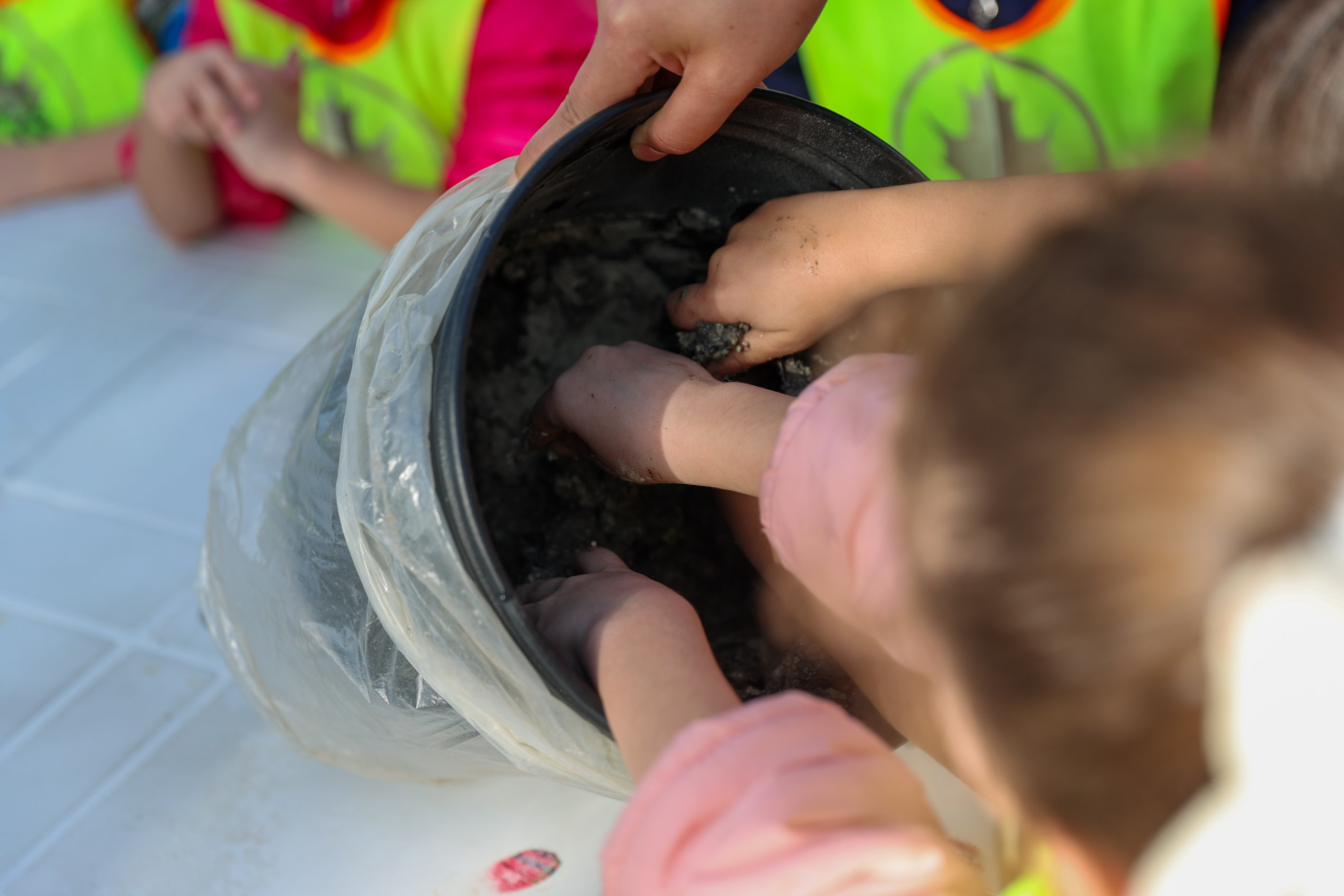 Buca’da Minik Öğrenciler Yanan Ormanlara Umut Ekti (1)