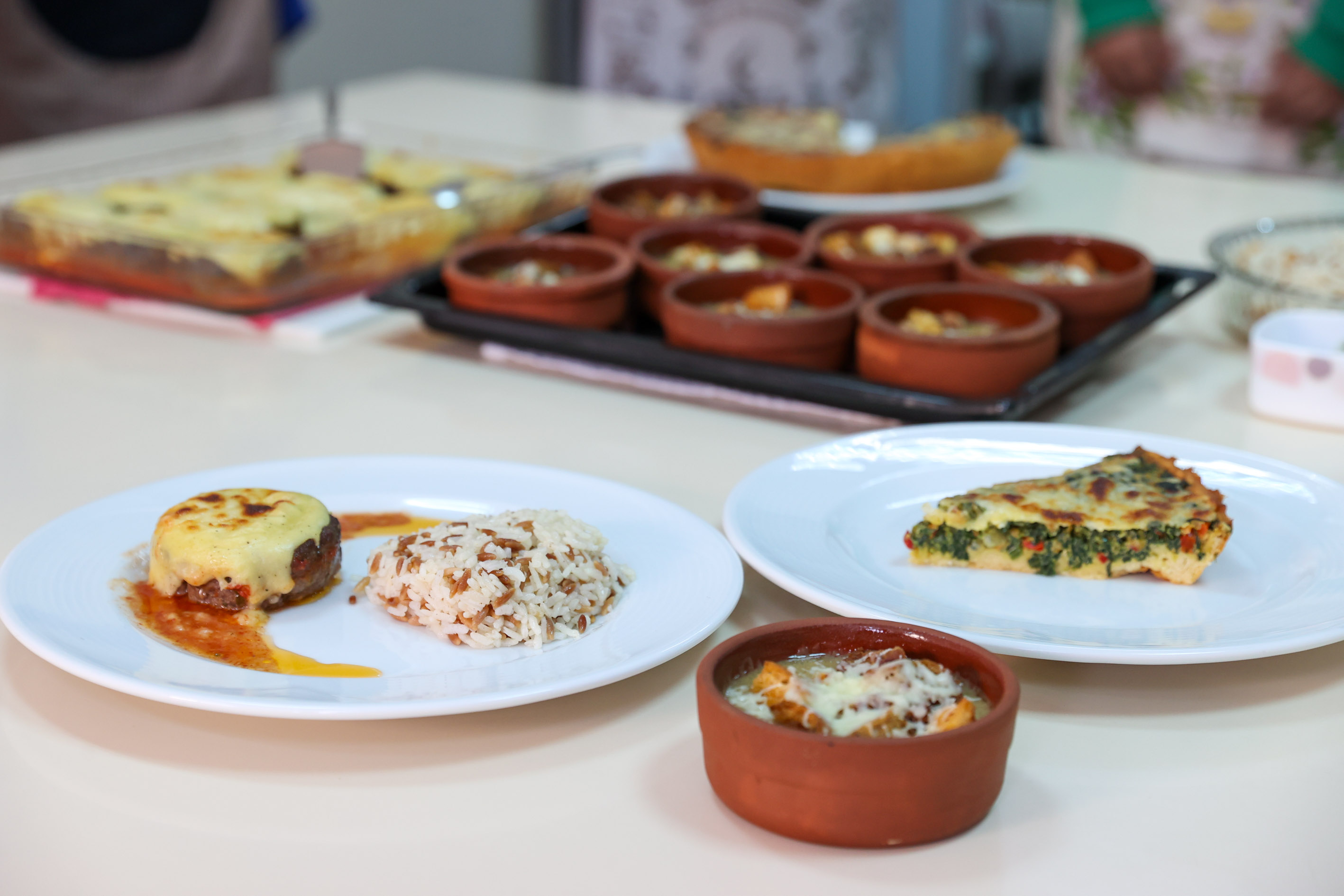 Bucalı Kadınlar Hem Eğleniyor Hem Dünya Mutfağını Öğreniyorlar! (2)