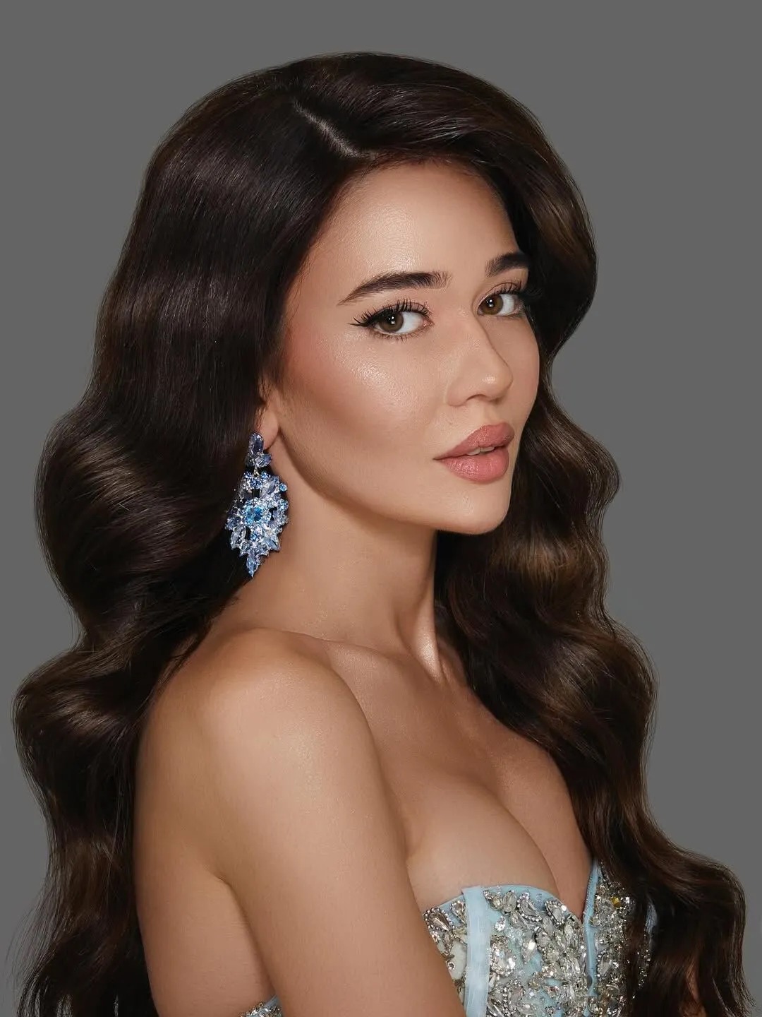 Ceren Arslan Kimdir, Kaç Yaşında, Nereli Güzellik Yarışmasında Türkiye'yi Temsil Ediyor (1)