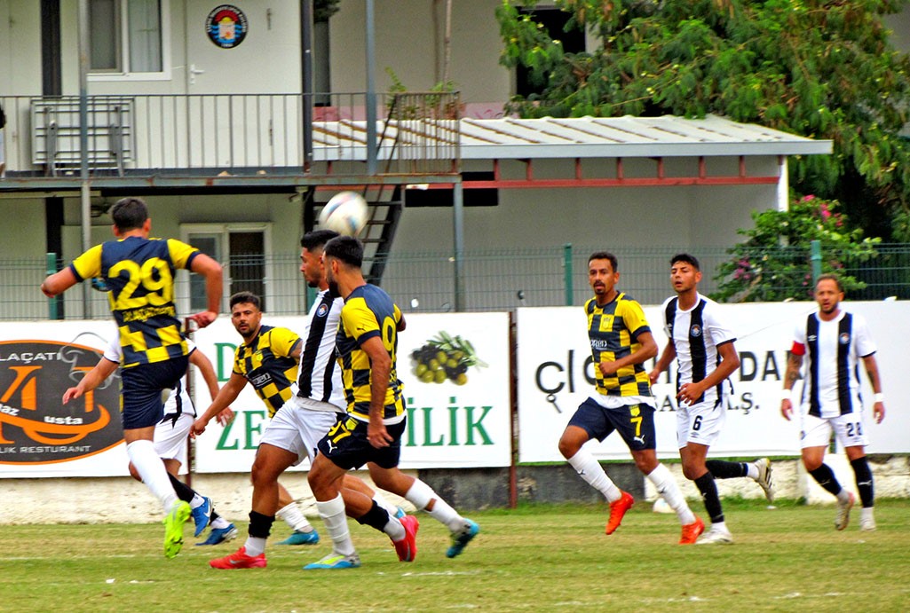 Çeşme Derbisinde Gol Sesi Çıkmadı (7)
