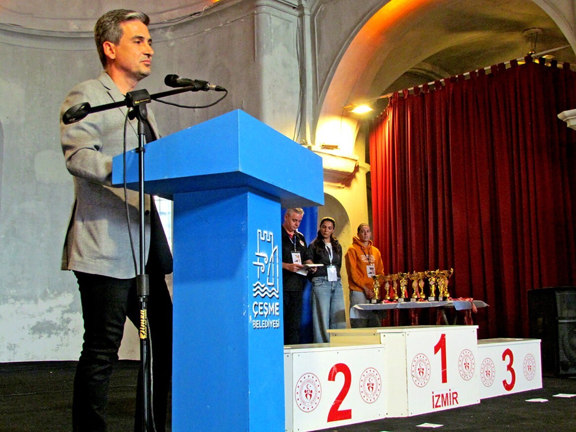 Çeşme’de Atatürk Günü Etkinliklerinde Satranç Turnuvası Düzenlendi (4)