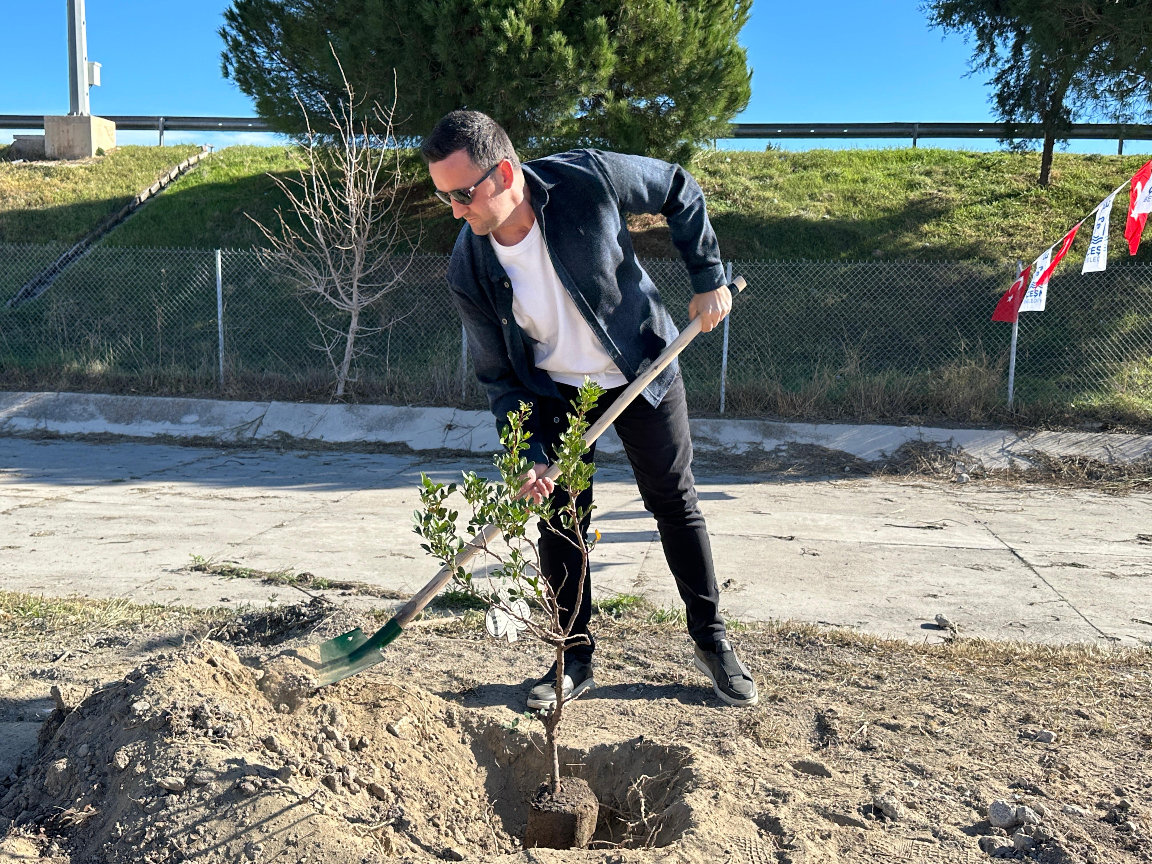 Çeşme’de Kadına Yönelik Şiddete Karşı 'Turuncu Yürüyüş' (1)