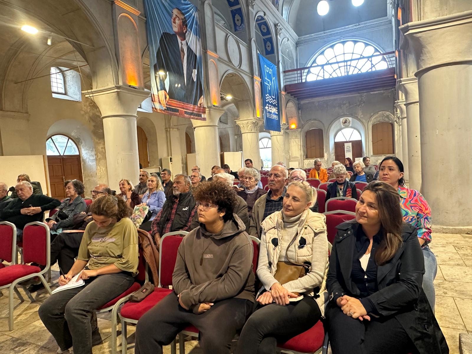 Çeşmeli Yazar Mehmet Culum, Okurlarıyla Buluştu (1)