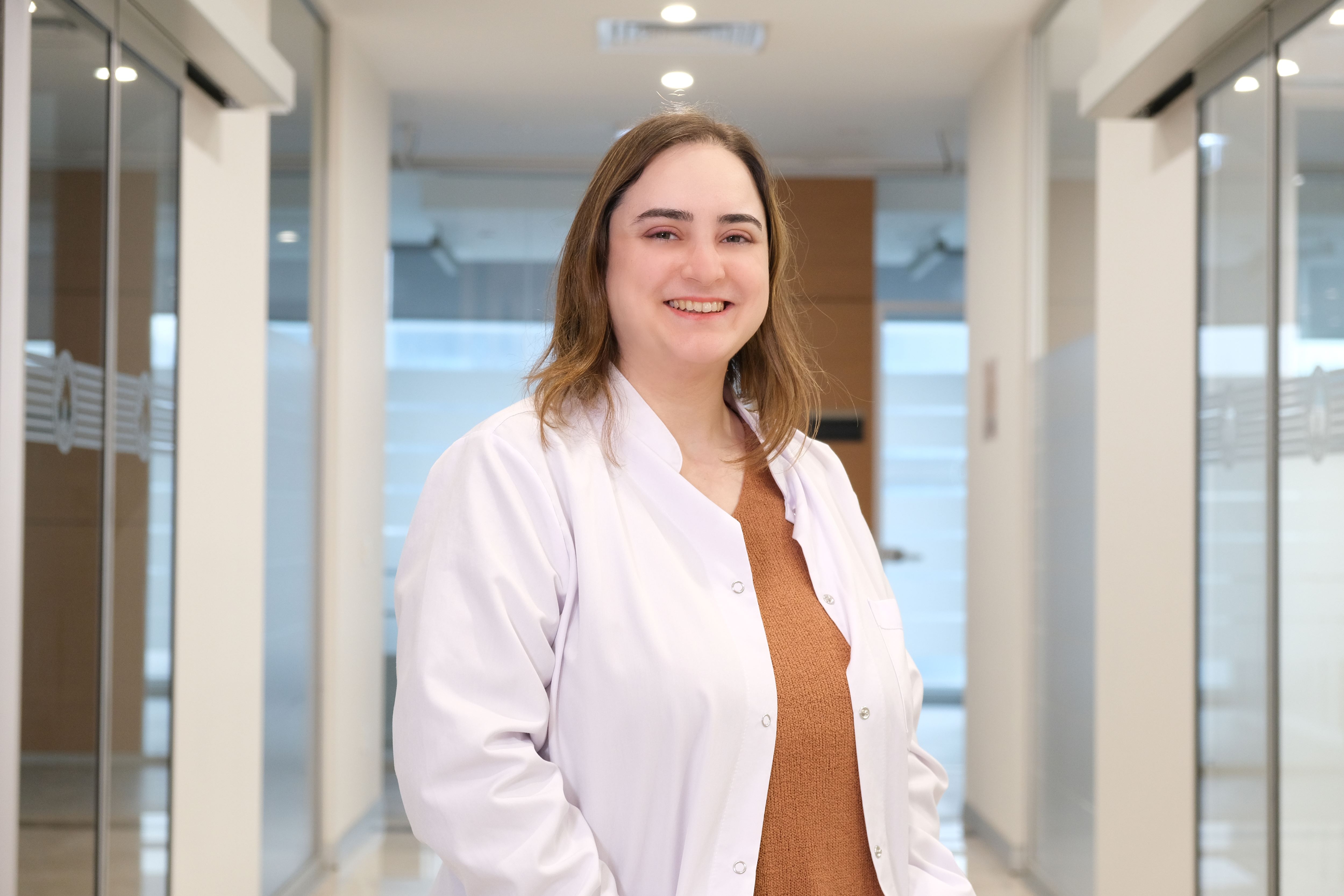 Çocuklarda Diş Sağlığının Yalnızca Beslenme Alışkanlıklarıyla Sınırlı Olmadığını Belirten Uzmanlar, Ebeveynlerin Düzenli Kontrol Ve Yönlendirmesinin De Büyük Önem Taşıdığını Vurguluyor.