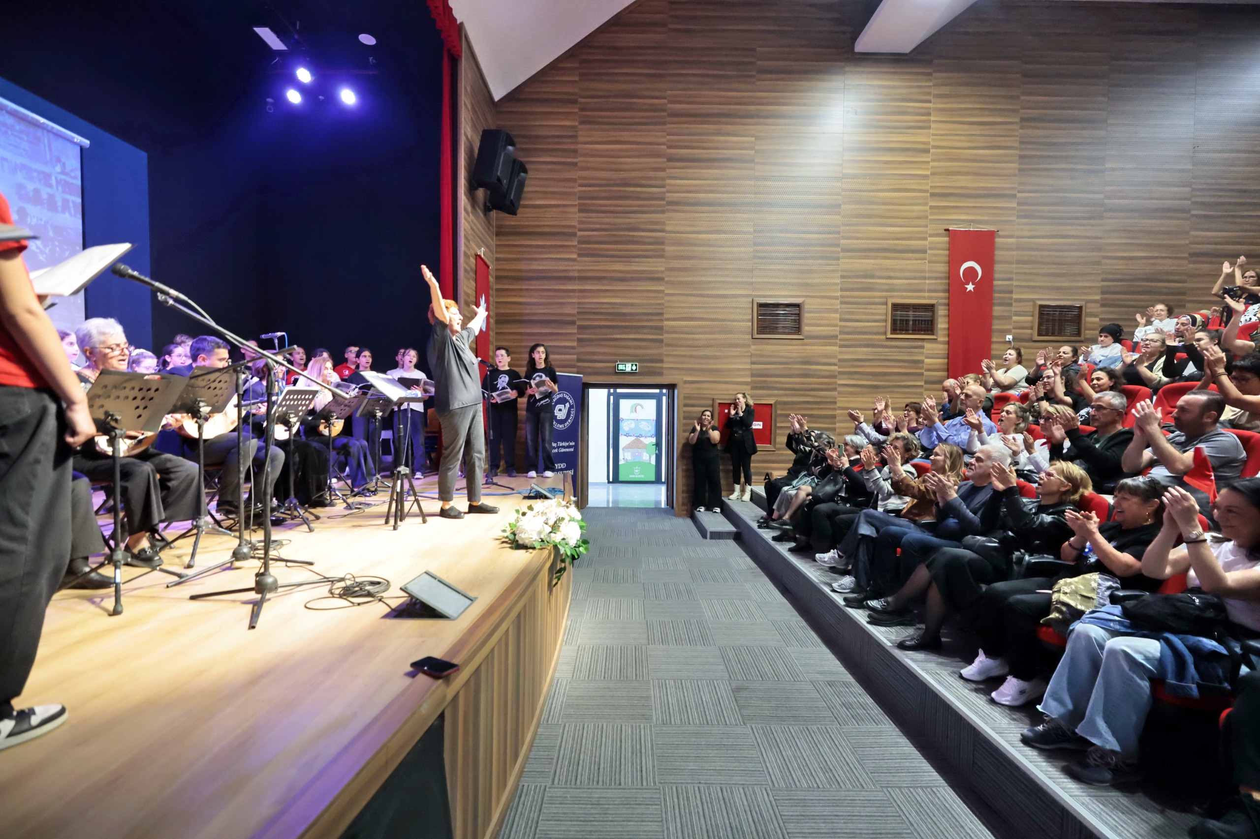 Çocukların Sesiyle Atatürk’e Muhteşem Anma (2)