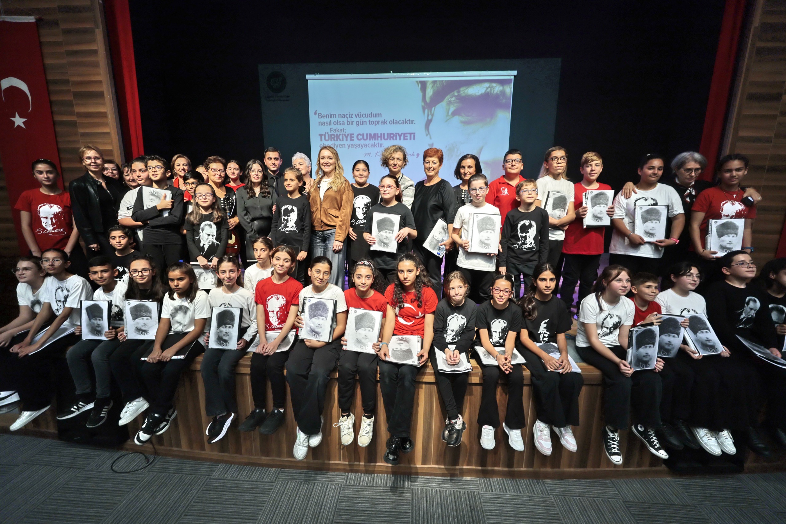 Çocukların Sesiyle Atatürk’e Muhteşem Anma (6)