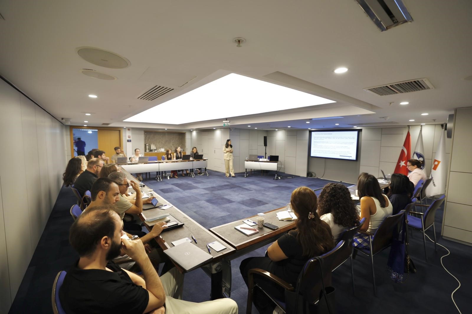 Codexizmir Projesi Başladı İzmir Bilişim Ihracatını Büyütüyor (3)