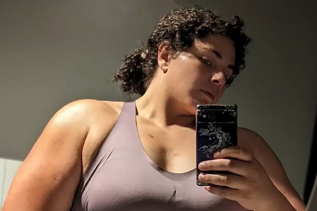 Dünyanın En Güçlü Kadınının Erkek Olduğu Ortaya Çıktı! (2)