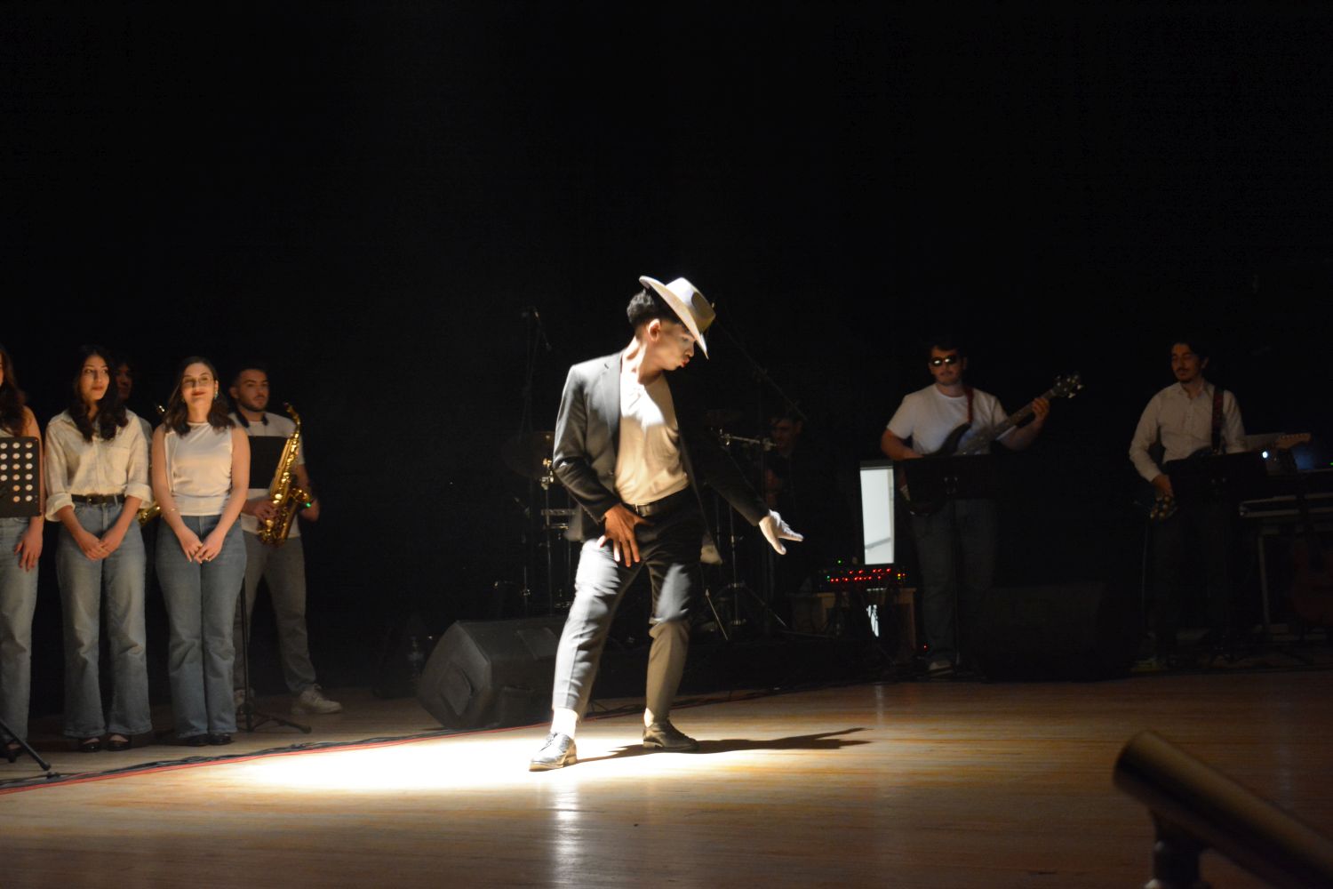 Ege Üniversitesi’nden Çocuk Haklarına Dikkat Çeken Konser (10)