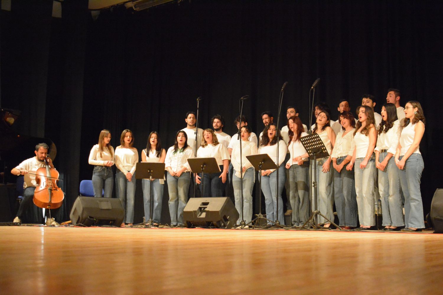 Ege Üniversitesi’nden Çocuk Haklarına Dikkat Çeken Konser (6)