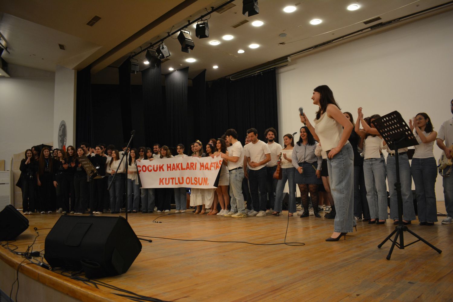 Ege Üniversitesi’nden Çocuk Haklarına Dikkat Çeken Konser (9)