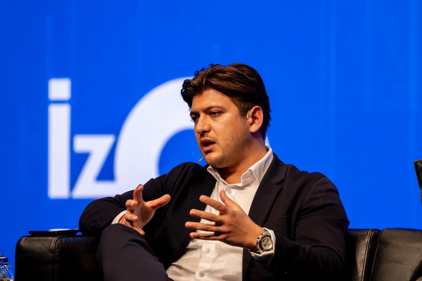 Enerjiden Spora Her Şey Değişiyor! İzmirmeets’te Geleceğin Kodları Çözüldü (9)