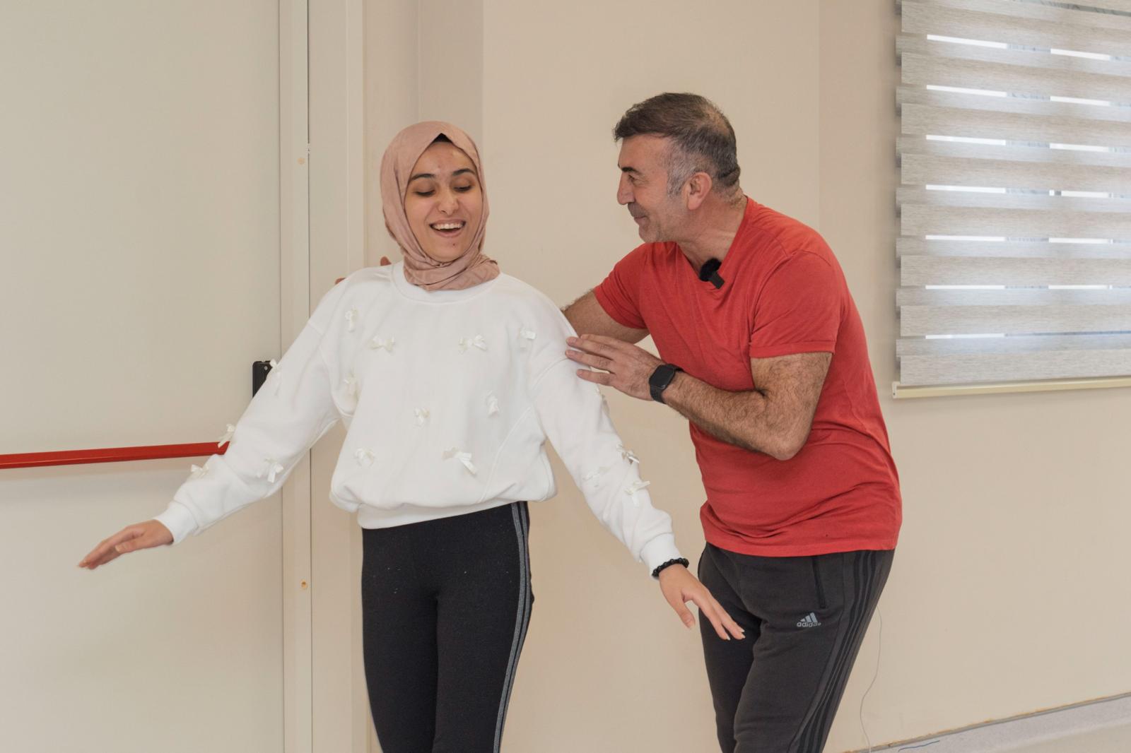 Engeller Dansla Aşıldı! İzmir’de Duygulandıran Atölye Başladı (12)