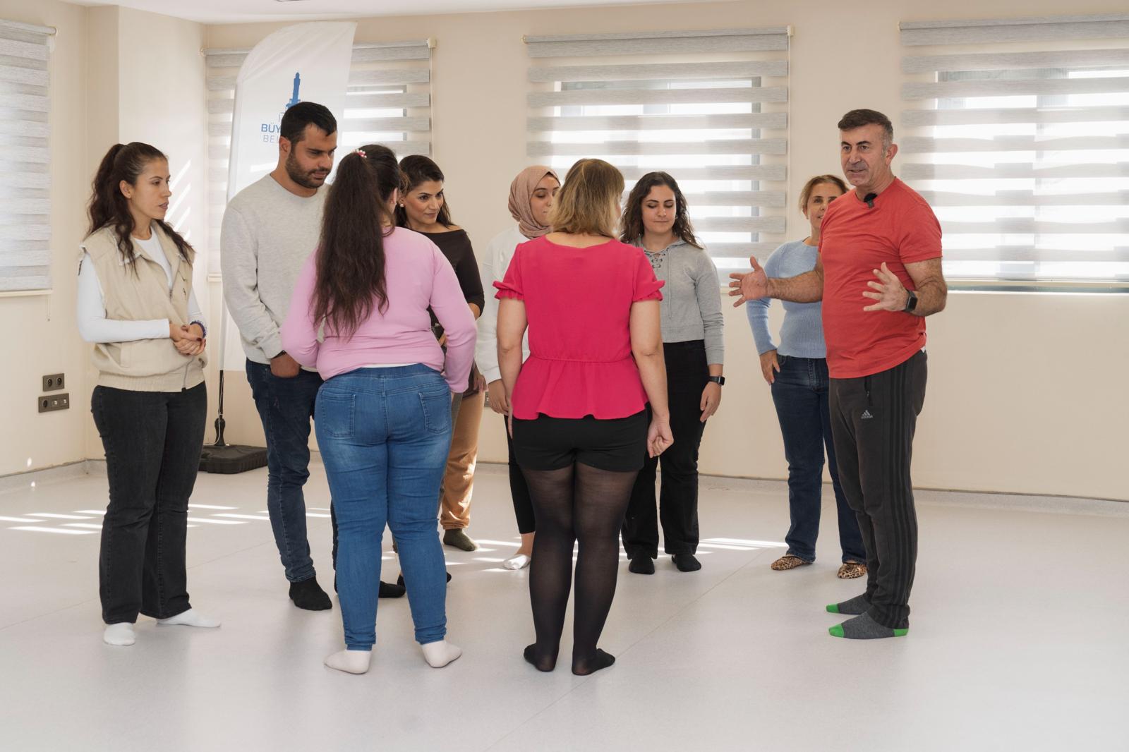 Engeller Dansla Aşıldı! İzmir’de Duygulandıran Atölye Başladı (2)